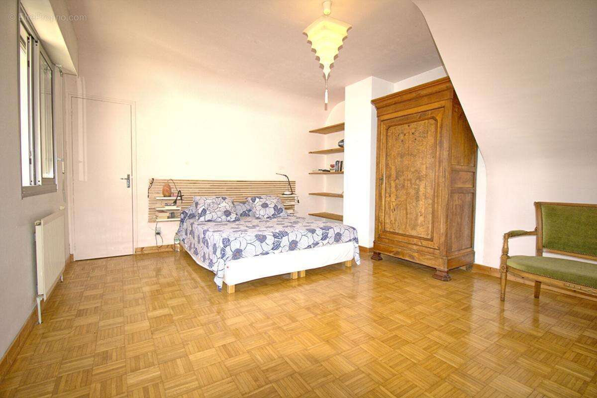 Maison à AVRILLE