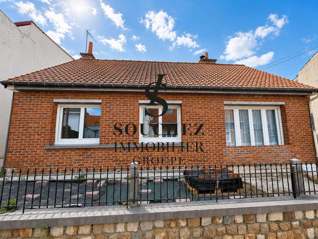 Maison 86 m² à Givenchy-En-Gohelle  - photo 2