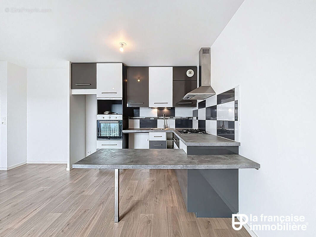 Appartement à LE RHEU