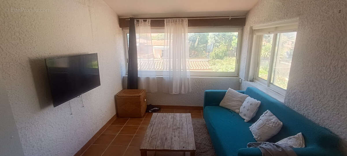 Villa indépendante F6 Piscine à 10 min à pied du port de Sanary sur mer - photo 10