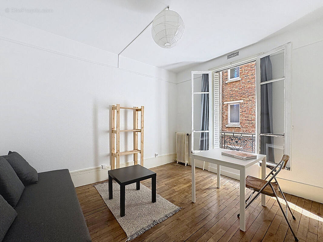Appartement à PARIS-20E