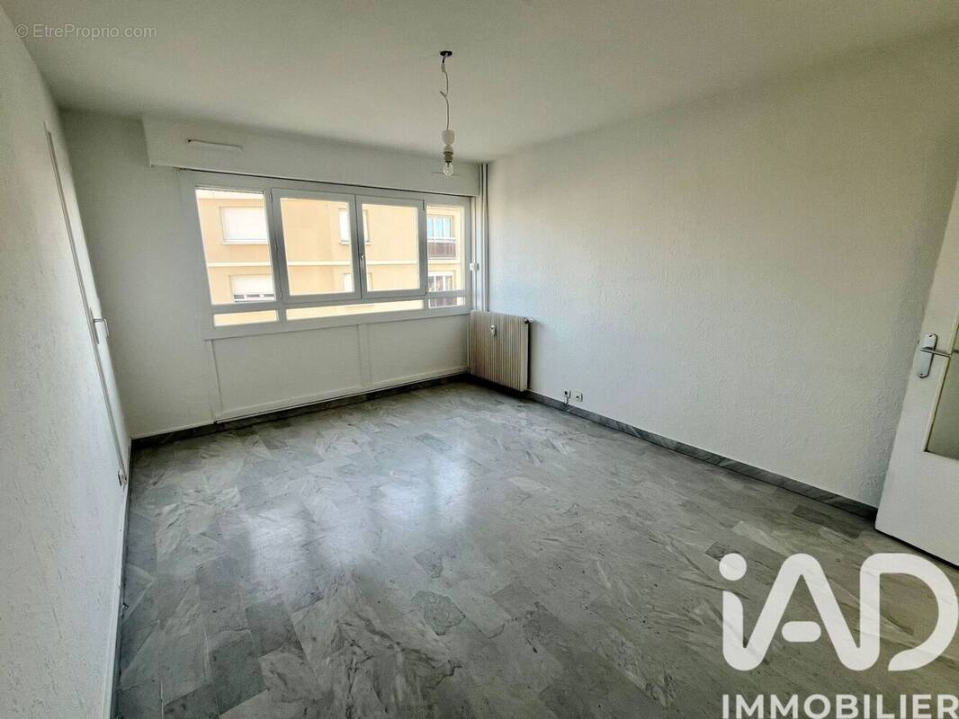Photo 1 - Appartement à NIMES