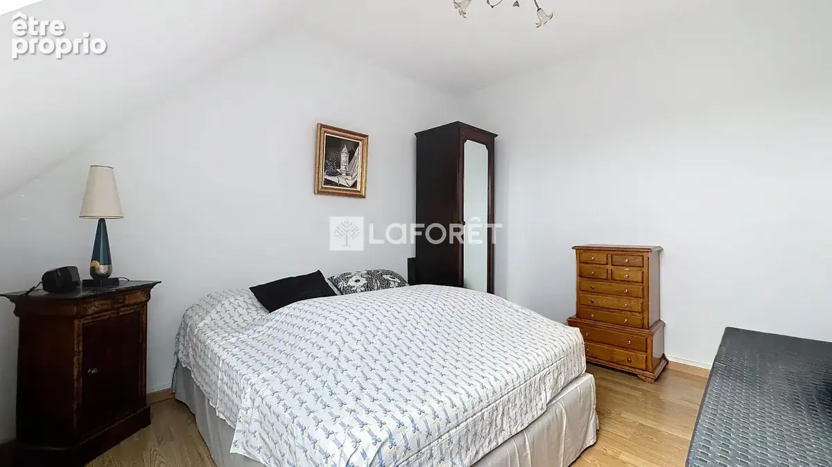 CALAIS - Hyper centre - Appartement 4 chambres - 119m2 - photo 9