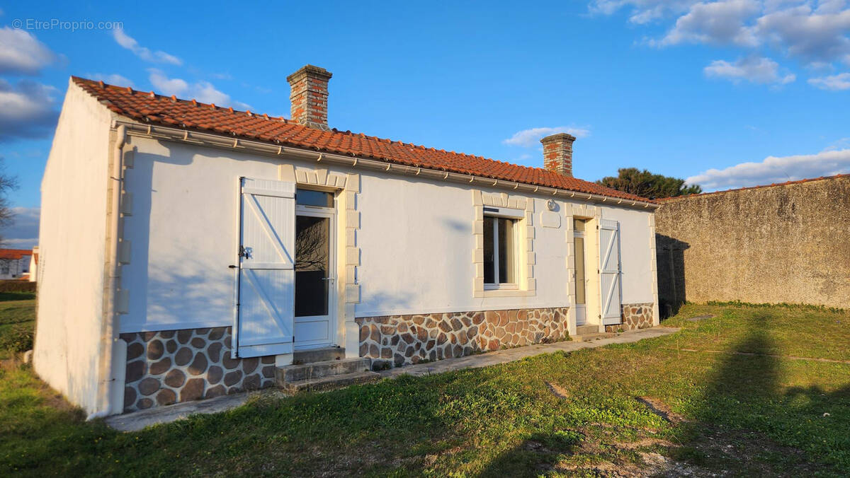 Maison à NOTRE-DAME-DE-RIEZ