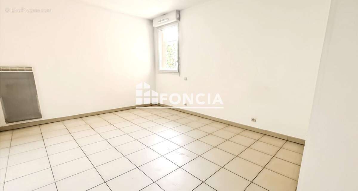 Appartement à BUSSY-SAINT-GEORGES