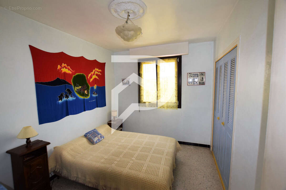 Appartement à SIX-FOURS-LES-PLAGES