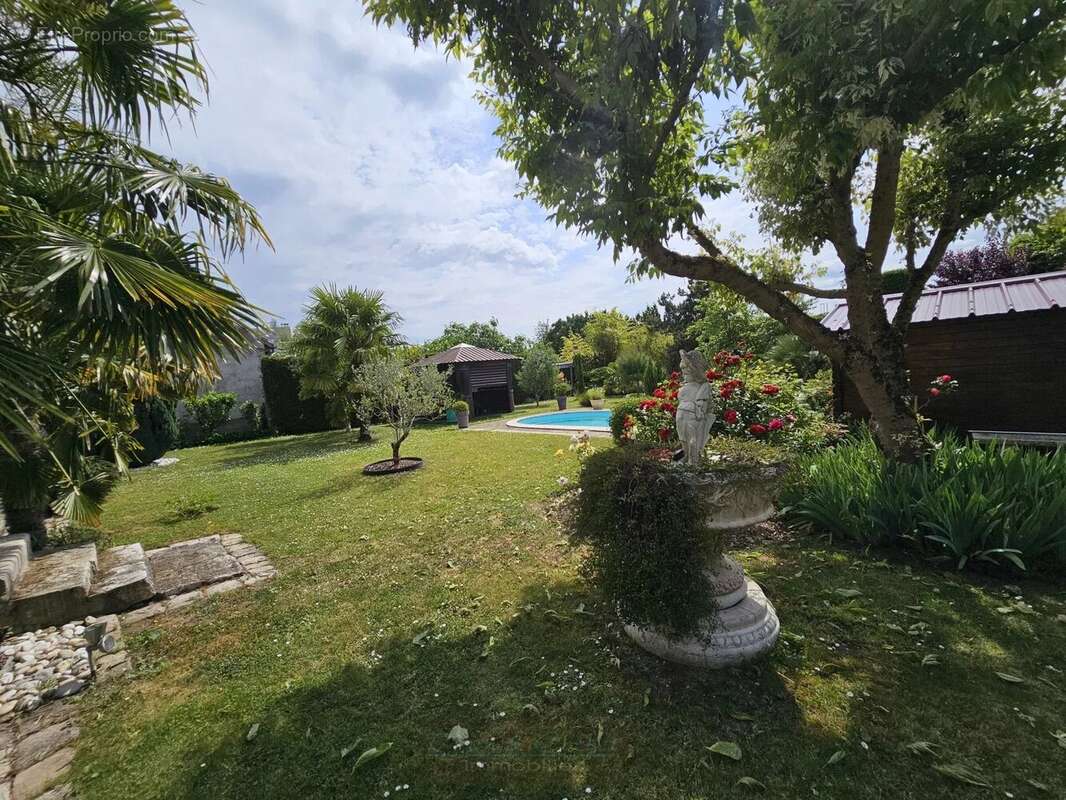 Maison à CHALETTE-SUR-LOING