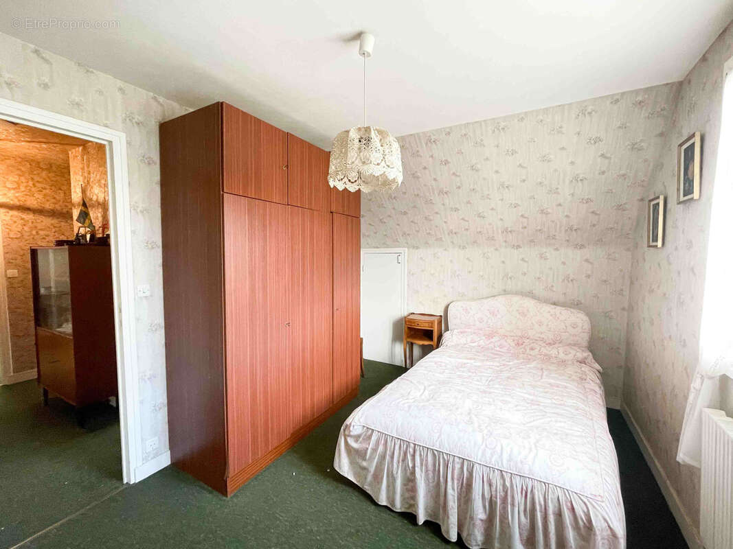 Maison à LOGONNA-DAOULAS