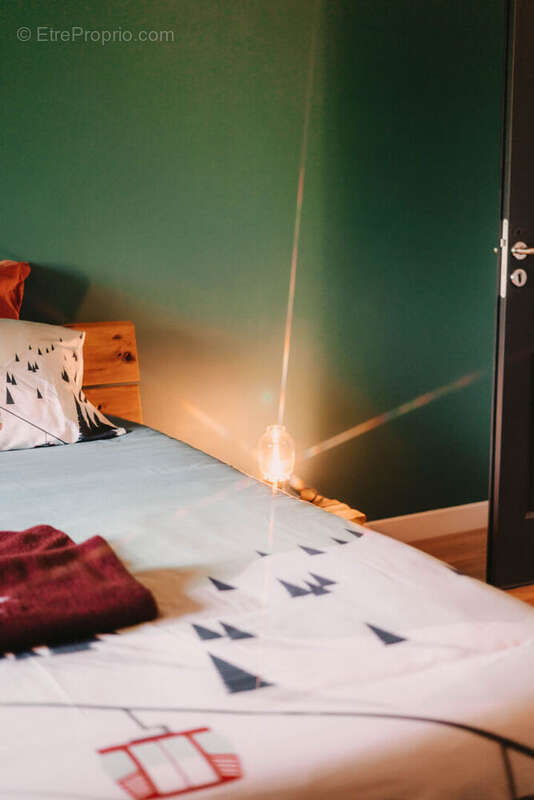 Maison à CHAUX-CHAMPAGNY