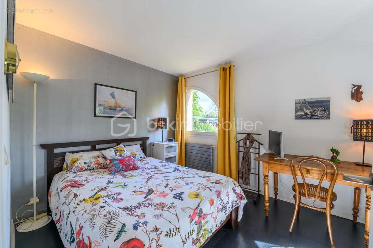 Appartement à LE PLESSIS-TREVISE