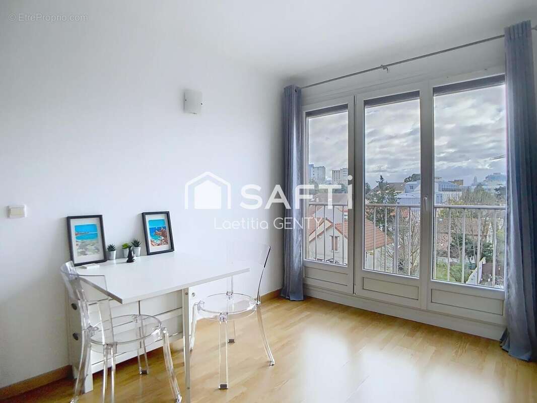 Photo 2 - Appartement à COLOMBES
