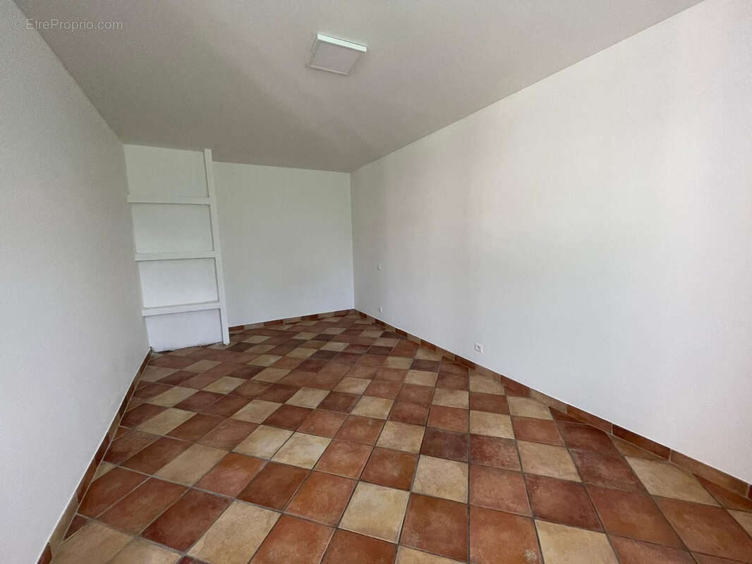 Appartement T2 Rénové - idéal 1er achat - photo 5