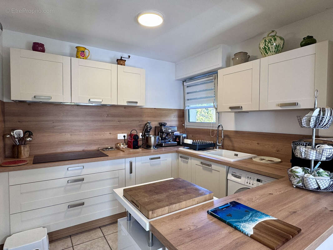 Appartement à L'ISLE-SUR-LA-SORGUE