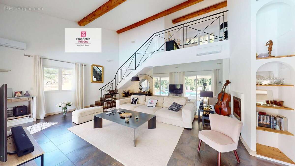 Maison à MONTAUROUX