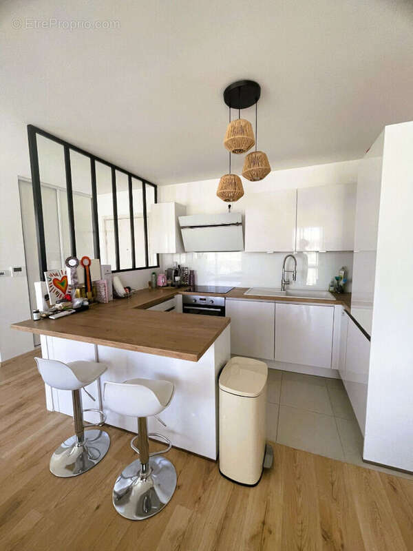 Appartement à MAUGUIO