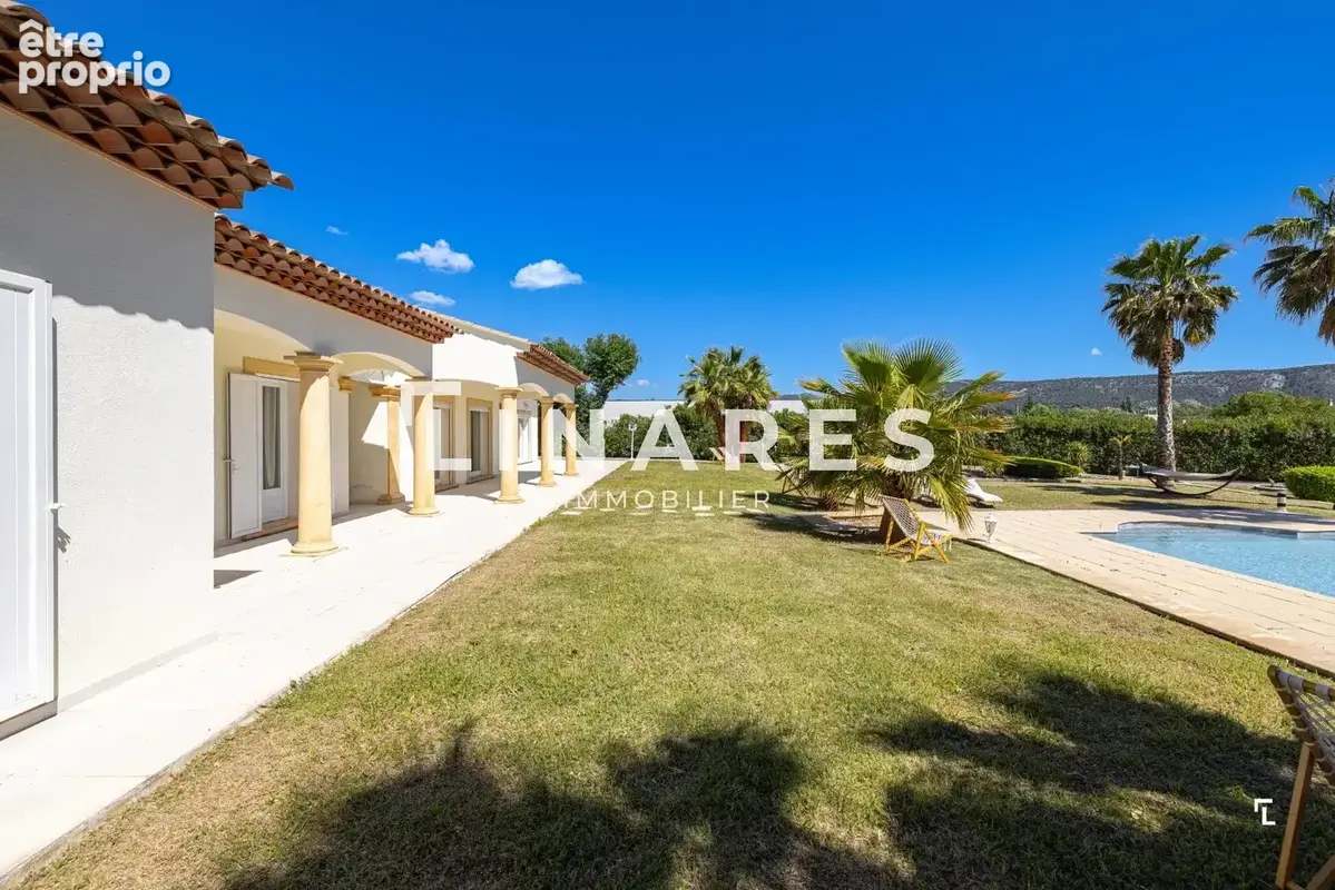 L'OASIS - Villa T5 de 250m² - Piscine - Terrain de 4000m² - 13400/13011 - photo 23