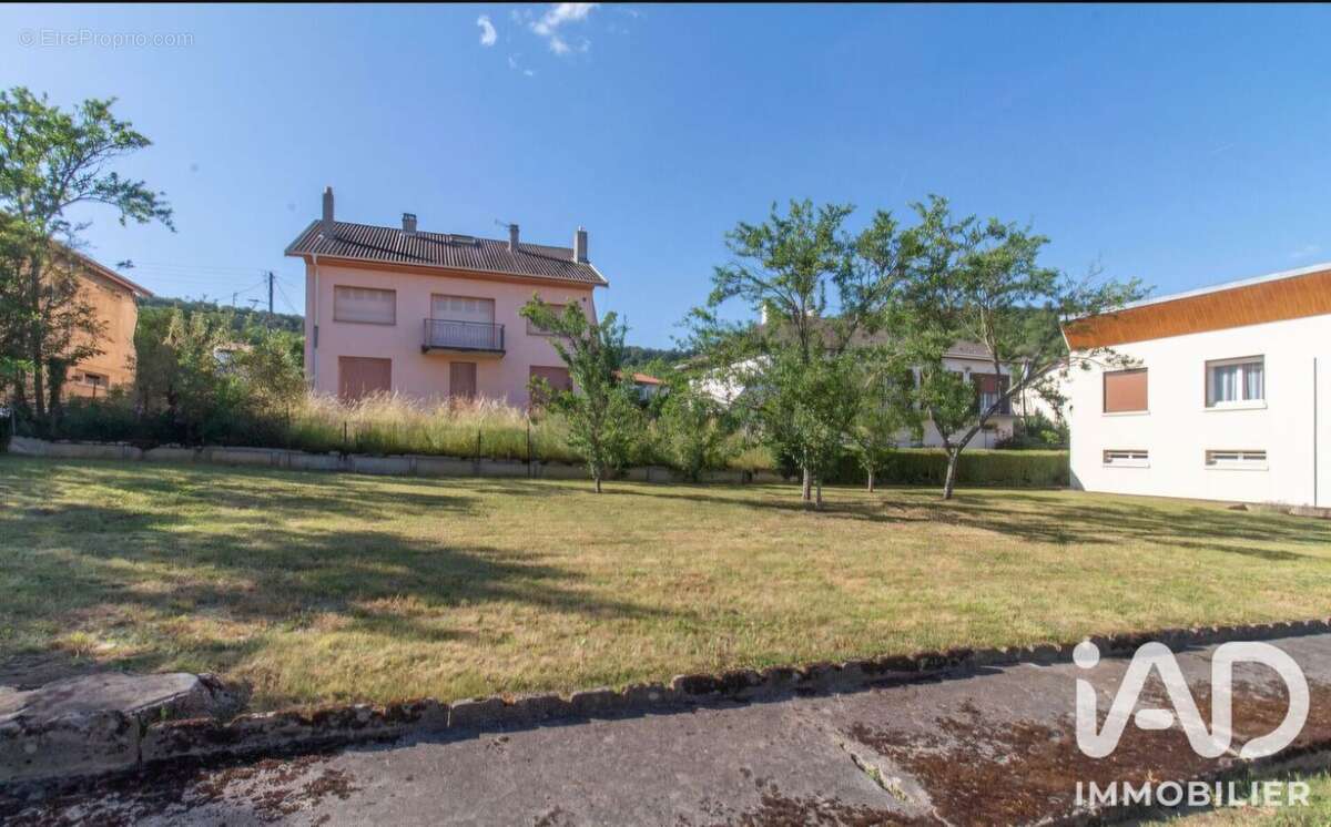 Terrain 340 m² à Neuves-Maisons  - photo 3