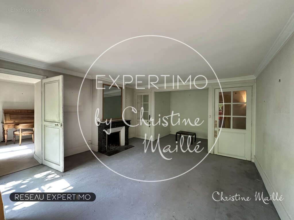 Appartement ancien Versailles Notre-Dame - photo 12