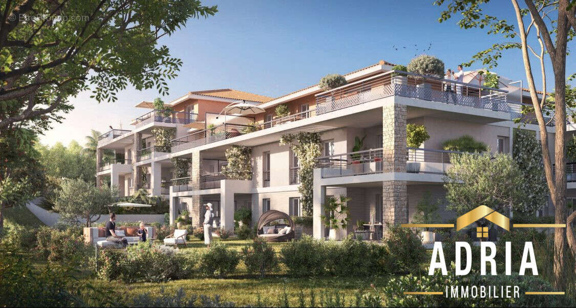 Appartement à VALLAURIS