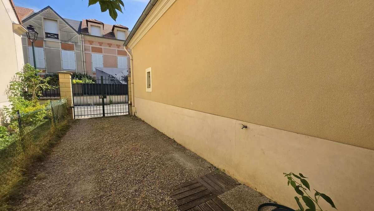 Maison à CROISSY-SUR-SEINE