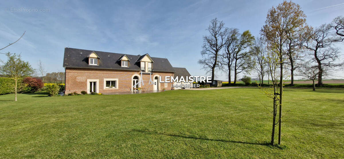 Maison à CANY-BARVILLE
