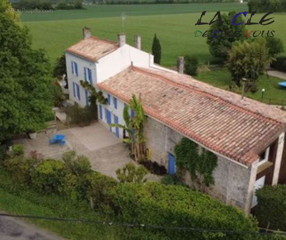 Maison à BENET
