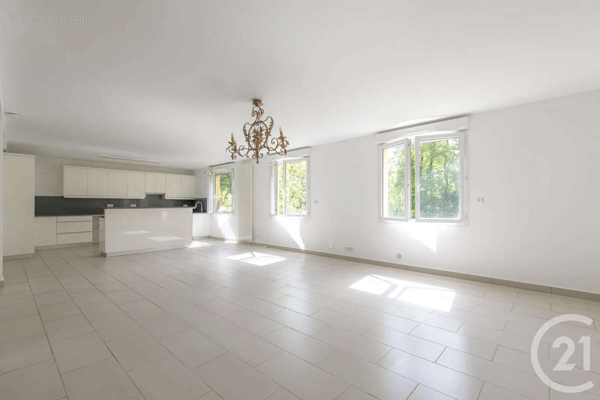Maison à CHAMPIGNY-SUR-MARNE