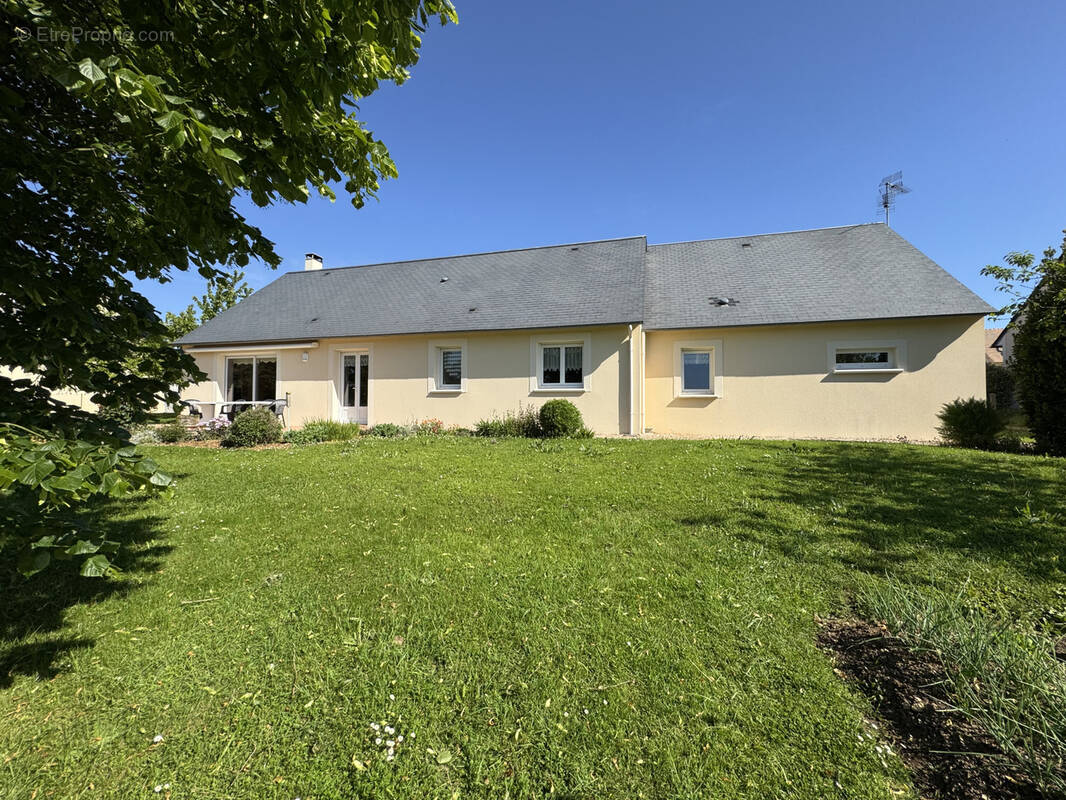 Maison à EVRECY