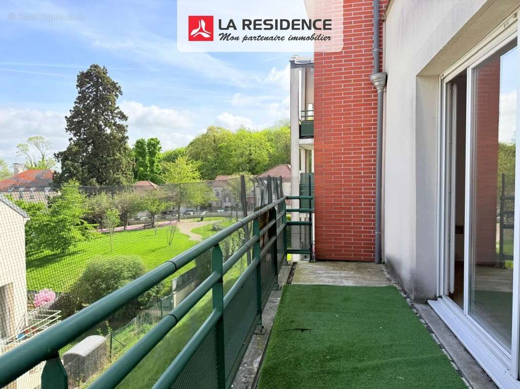 Appartement 65 m² à Montigny-Les-Cormeilles  - photo 2