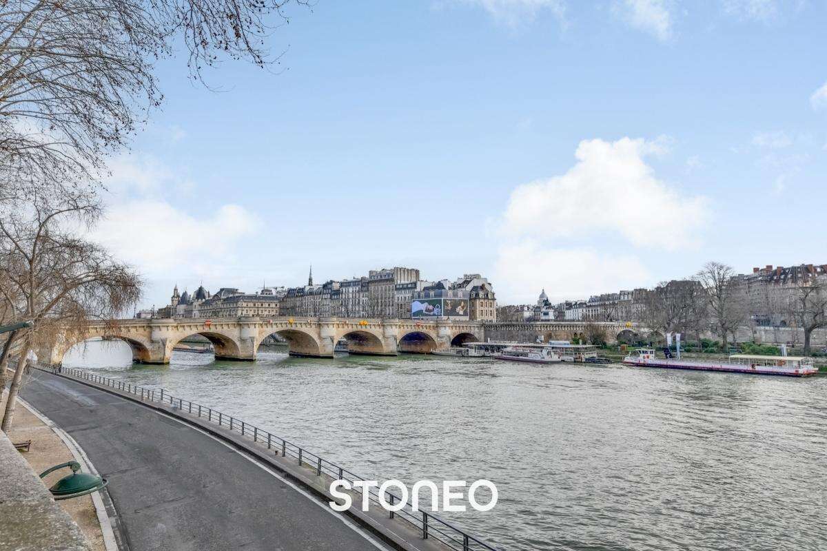 Appartement à PARIS-1E