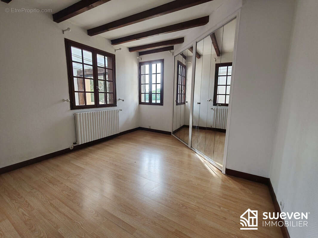 chambre 2 - Maison à BOULOGNE-SUR-GESSE