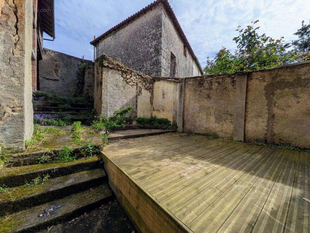 Maison à MAULEON