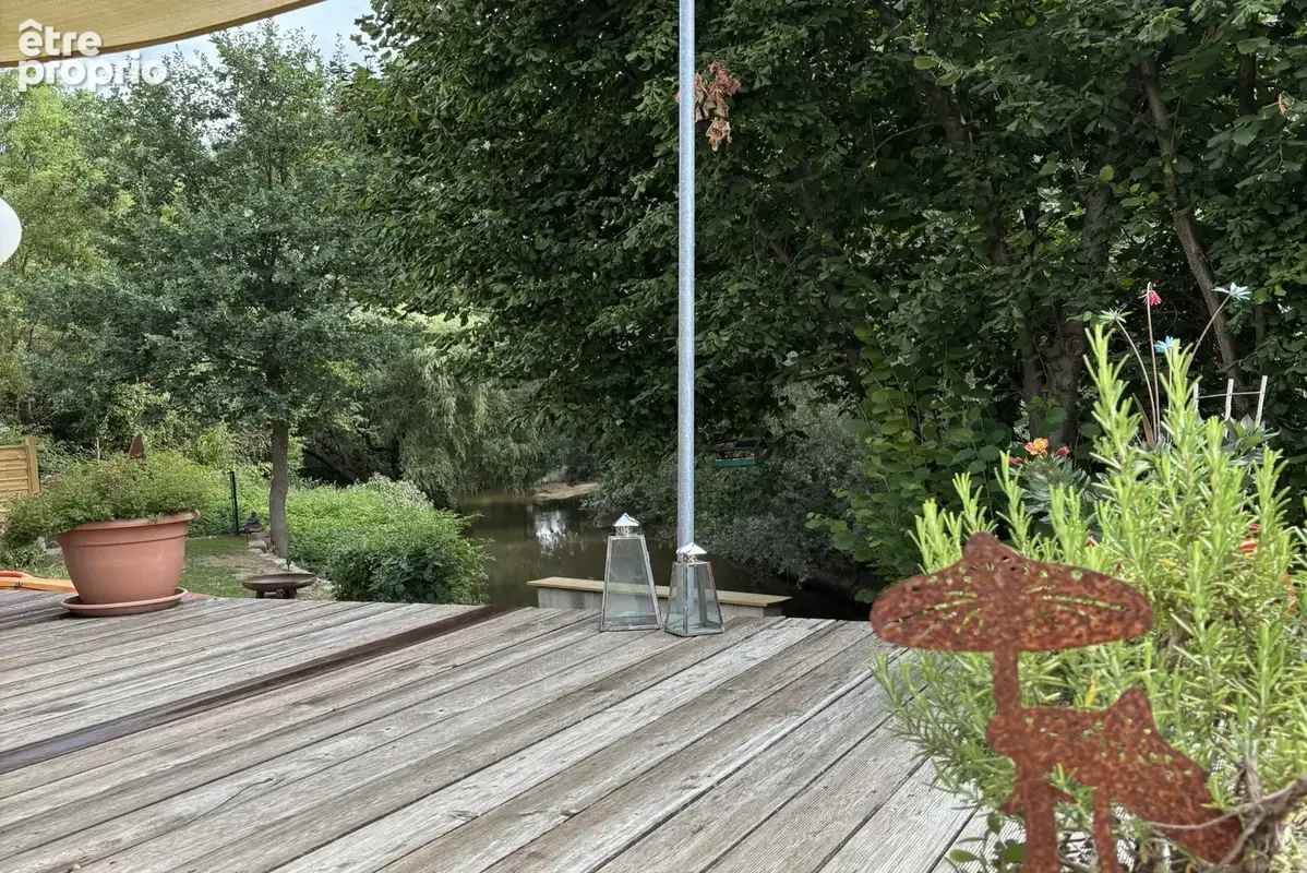 Propriété d’exception avec vue sur la rivière   Volumes, élégance et nature - photo 32
