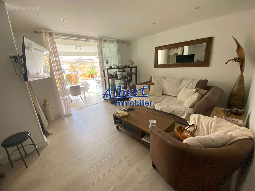 Appartement à OLLIOULES