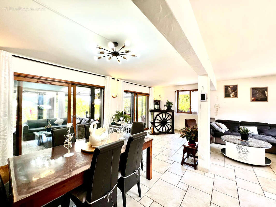 Maison de 180 m2 avec piscine - photo 20