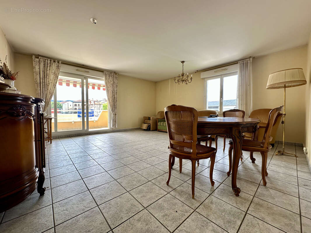 Appartement à AUBIERE