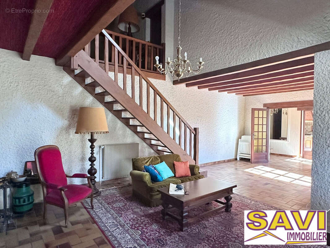 Maison à FERRIERES-EN-GATINAIS