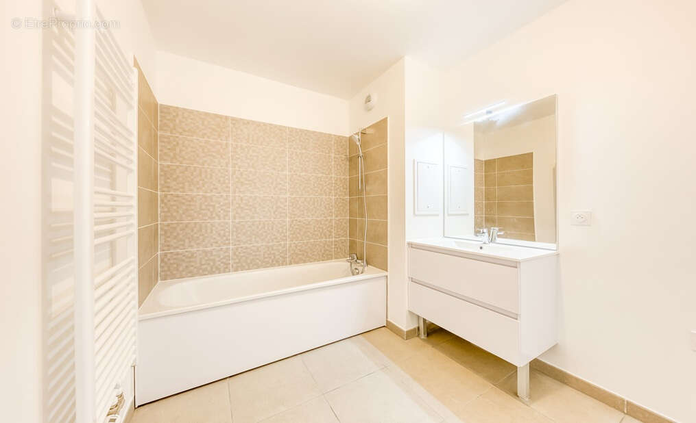 Appartement à LA QUEUE-EN-BRIE