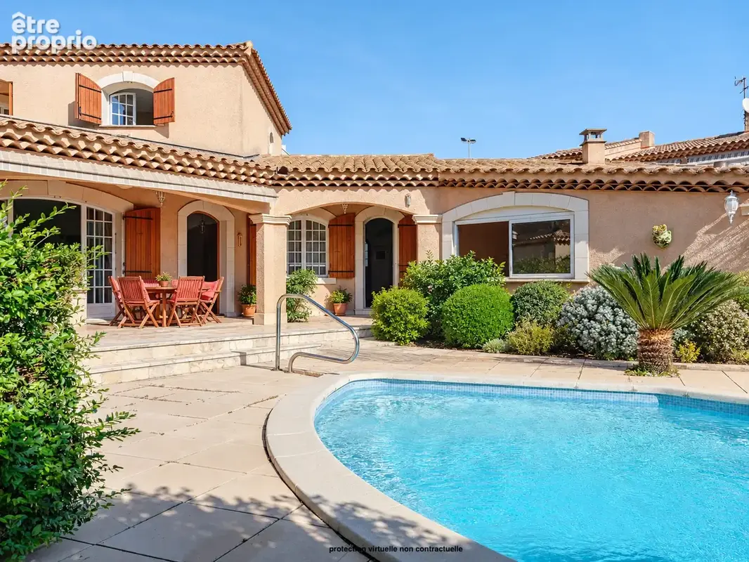 600m de l'eglise de Mazargues, MAISON 190m2 6 chambres, PISCINE et GARAGE, au CALME absolu - photo 2