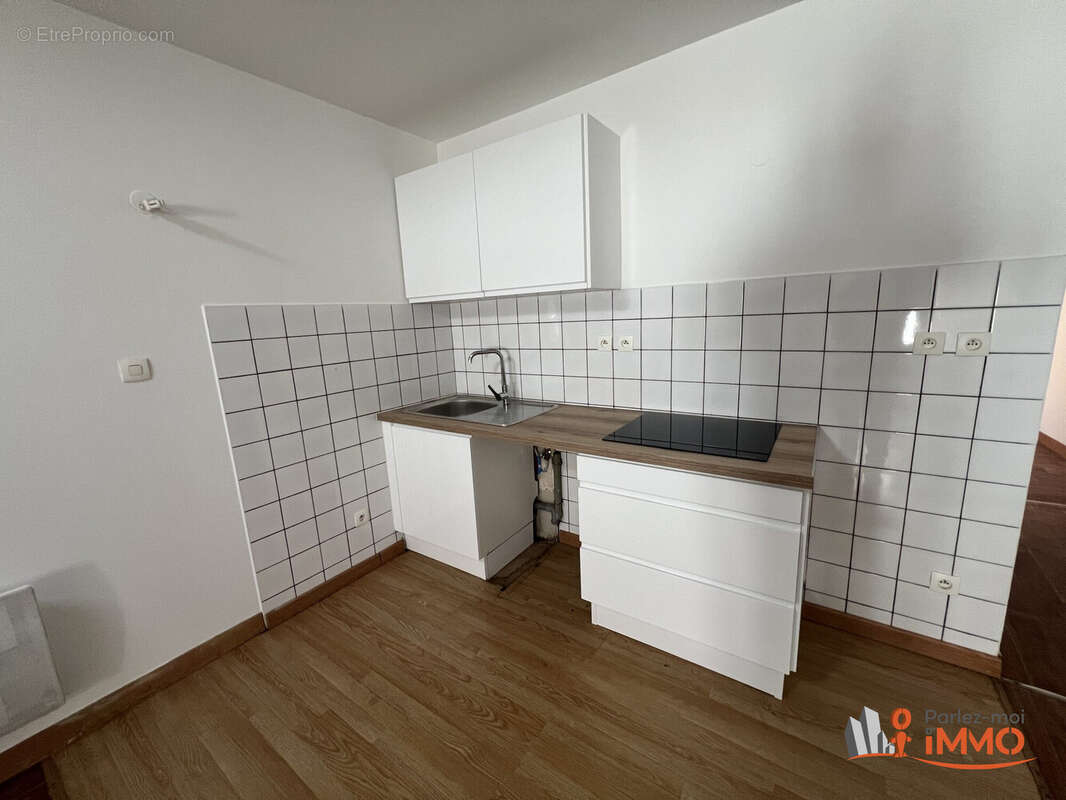 Appartement 40 m² à Montbrison  - photo 3