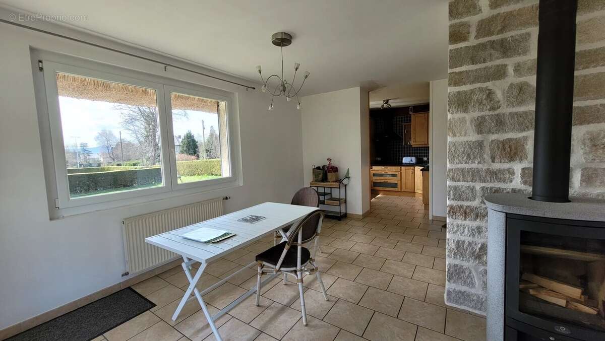 Maison à LE CHAMBON-SUR-LIGNON