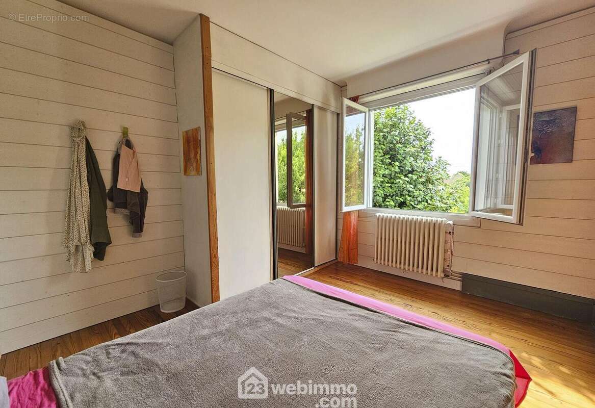 Maison 190 m² à Bordes  - photo 7