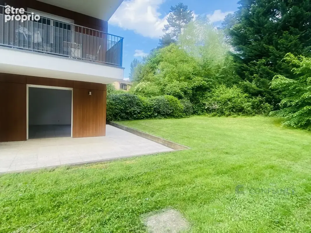 Appartement 84 m² à Lentilly  - photo 1