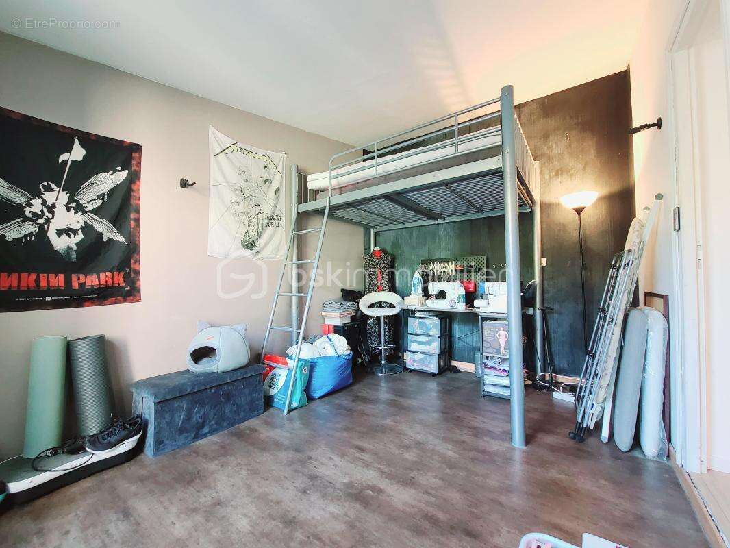 Maison à SAVIGNY-LE-TEMPLE