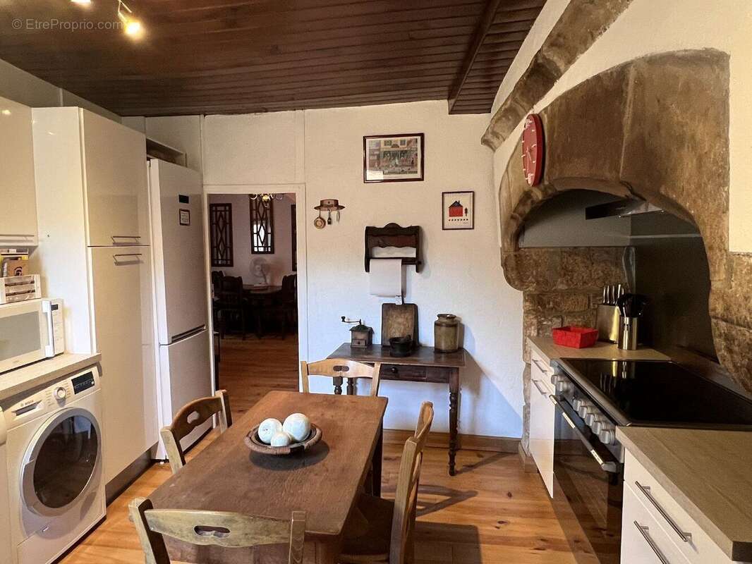Figeac, charmante maison rénovée en centre ville - photo 3