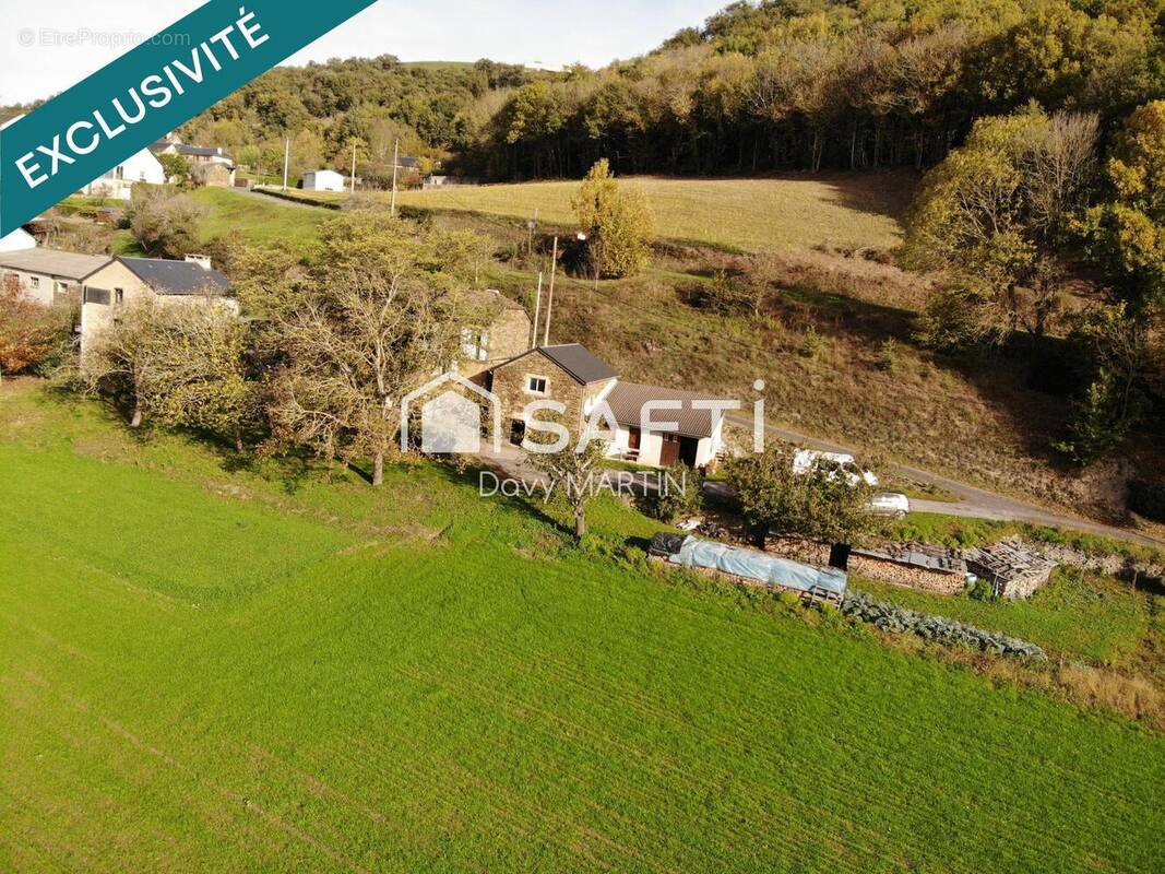 Photo 1 - Maison à LA BASTIDE-SOLAGES