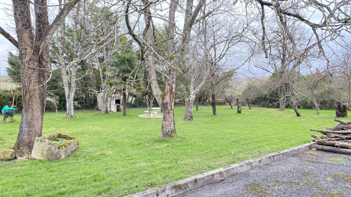 Maison à SAINT-FORT-SUR-GIRONDE