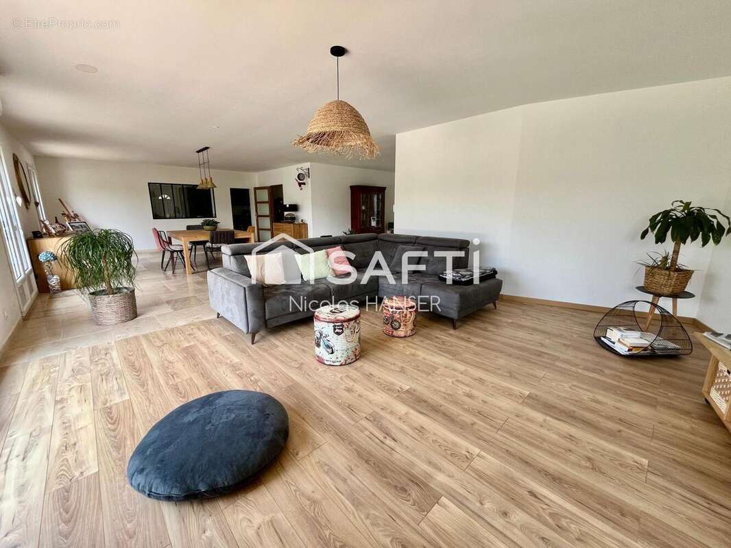 Maison 276 m² à Baron  - photo 4