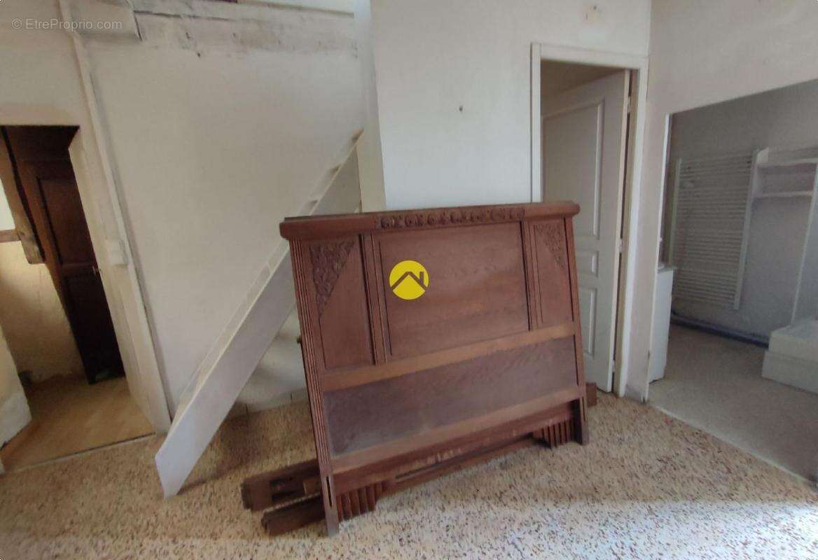 Maison à VAILLY-SUR-SAULDRE