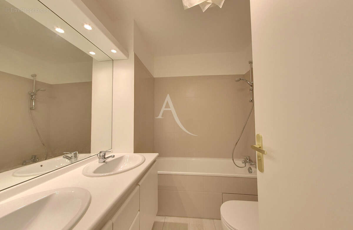 Appartement à NOGENT-SUR-MARNE